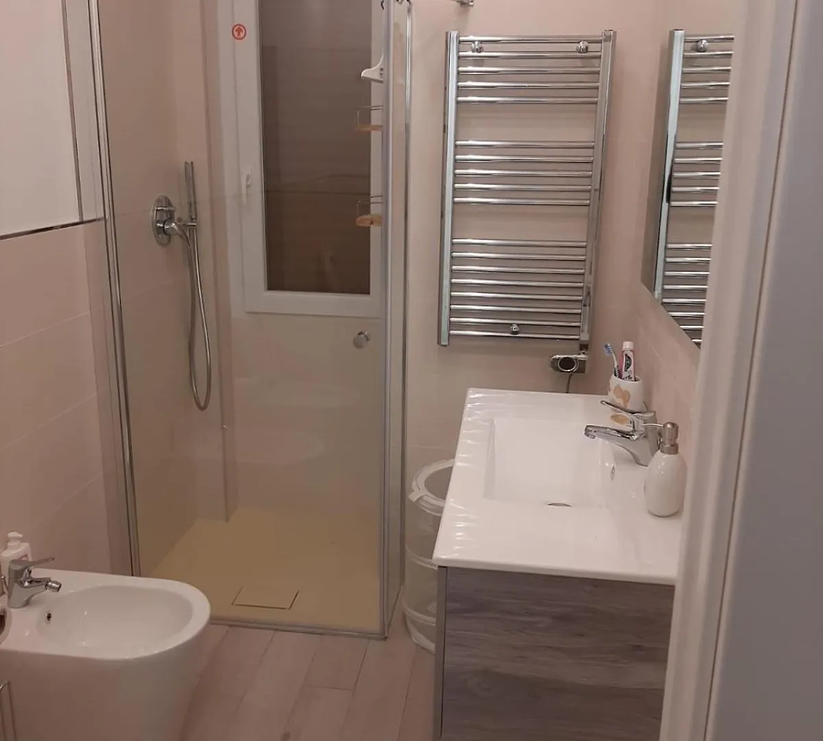 Cristina Apartment Sanremo 0*,